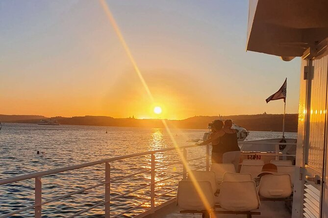 Blue Lagoon SUNSET Cruise - Onboard Amenities and Activities
