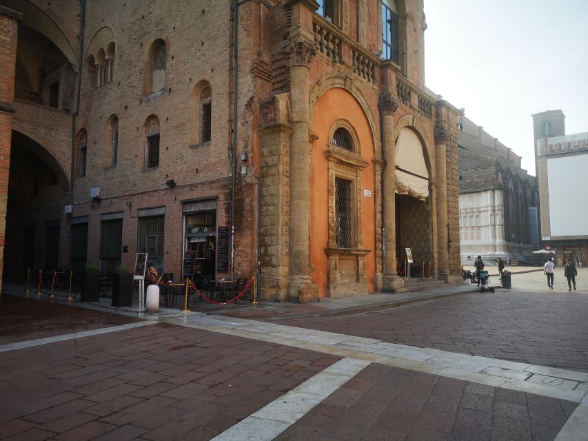 Bologna: City Center Guided Wine Walking Tour - Venues for Memorable Wine Experience