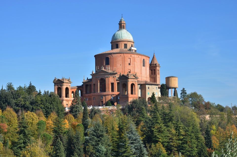 Bologna: Guided Architecture Walking Tour - Towers of Bologna