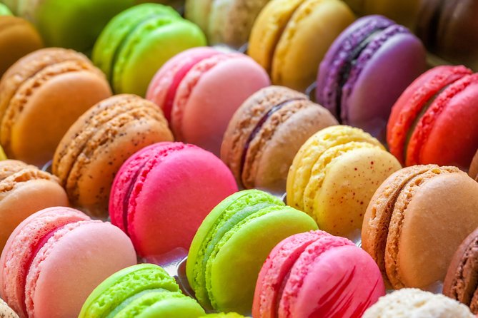Brussels Discovery Tour: Belgian Food, Chocolate, Waffles, Beer, Sightseeing - Beverages Tasting
