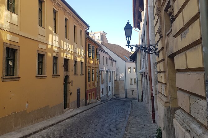 Budapest Castle District Walking Tour - Tour Duration and Distance