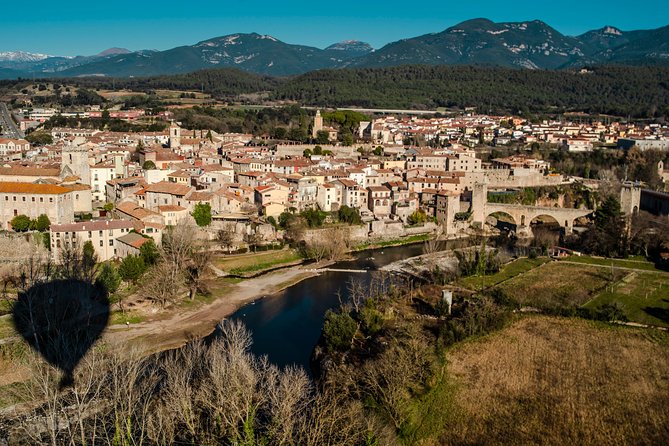 Catalonia Hot Air Balloon Ride and Breakfast Over the Volcanoes of La Garrotxa - Recommendations for Participants