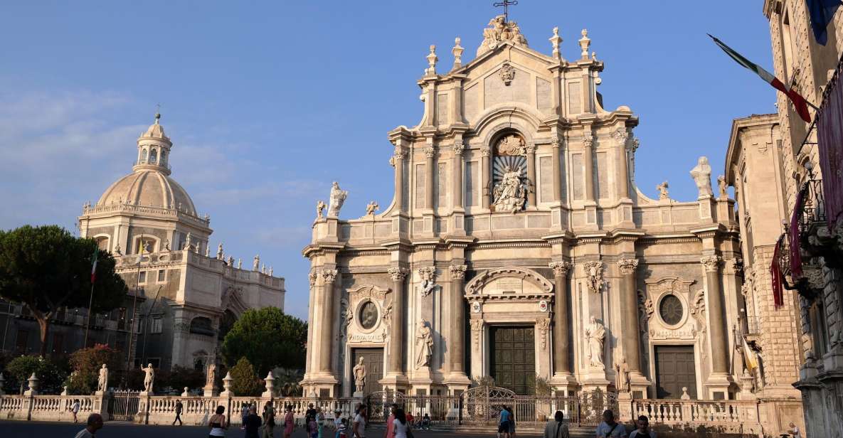 Catania: Private Walking Tour With Arancini Tasting - Stroll Along Via Etnea