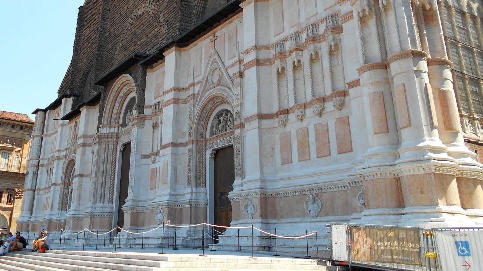 Cathedral of San Petronio and Archiginnasio Private Tour - Recap