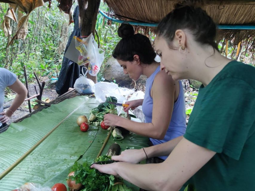 Chiang Rai: Jungle Adventure-Group Trekking & Bamboo Cooking - Group Size and Difficulty