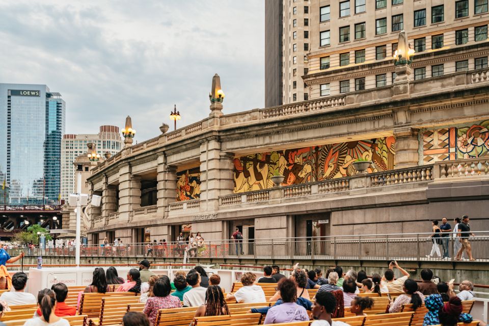 Chicago: Architecture River Cruise Skip-the-Ticket Line - Landmark Buildings