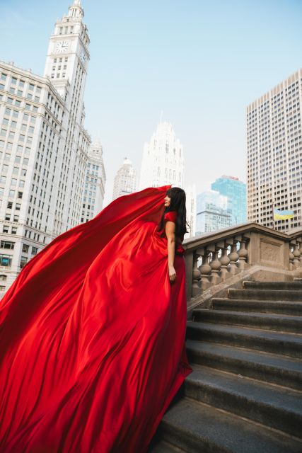 Chicago: Luxury Private Flying Dress Photoshoot 2 Locations - Meeting Point and Location