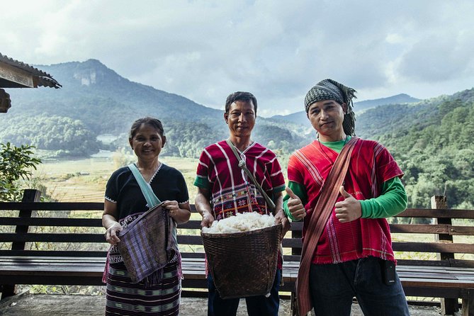 City Escape: Doi Inthanon & Karen Village Private Day Trip - Personalized Experience With a Guide