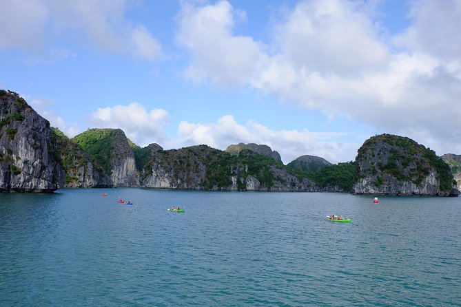 Cruising & Kayaking in Lan Ha Bay - Halong Bay - Cat Ba Island - Scenic Highlights