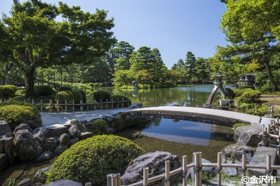 E-Bike Cycling With Guided Tour of KANAZAWA Main & KENROKUEN - Kenroku-en Garden Experience