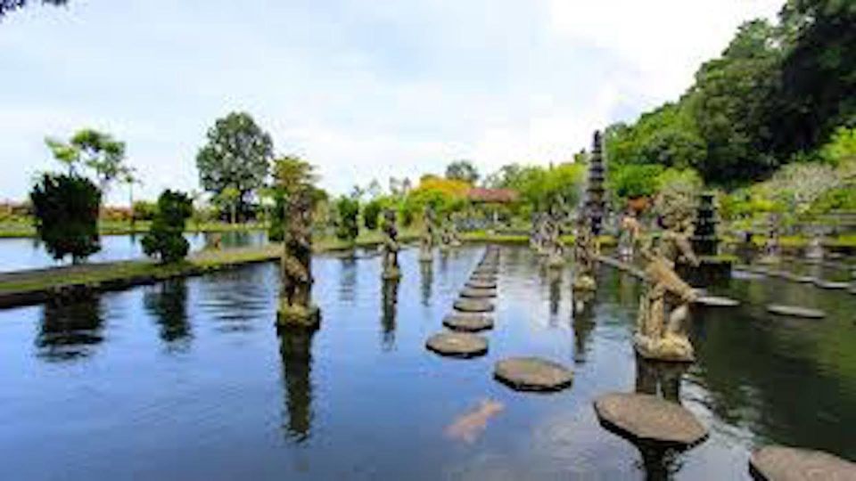 East Bali: Lempuyang Gates, Tenganan, & Water Palaces Tour - Taman Ujung Water Palace