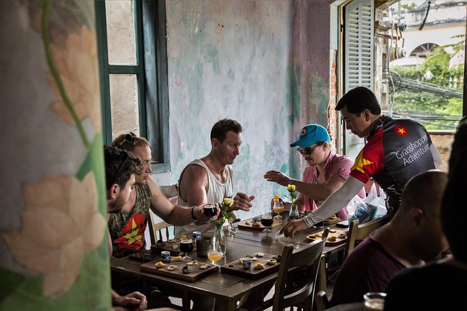 Evening Hoi An Food Tour by Bike - Accessibility and Weather