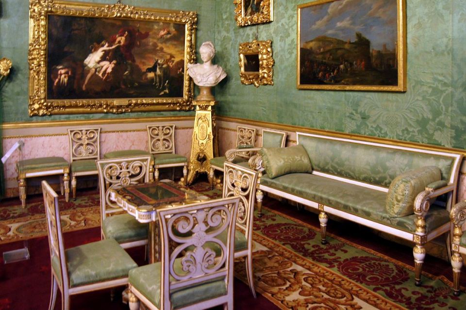 Florence: Pitti Palace and Palatina Gallery Private Tour - Visiting the Treasure Rooms