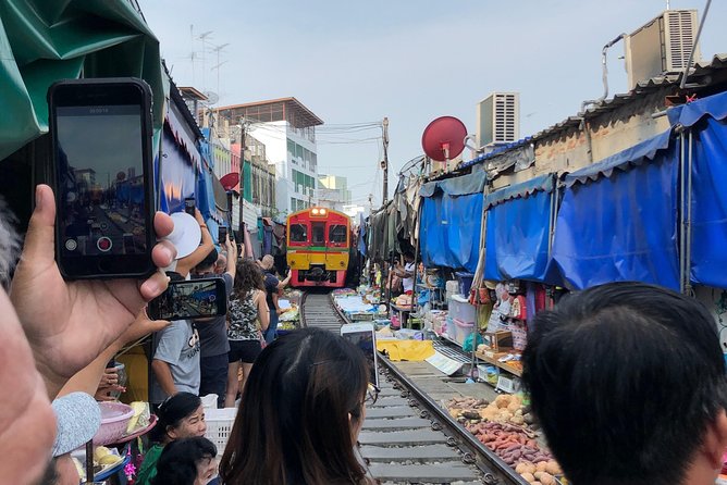 Foods Experience at Railway & Floating Market - Culinary Highlights
