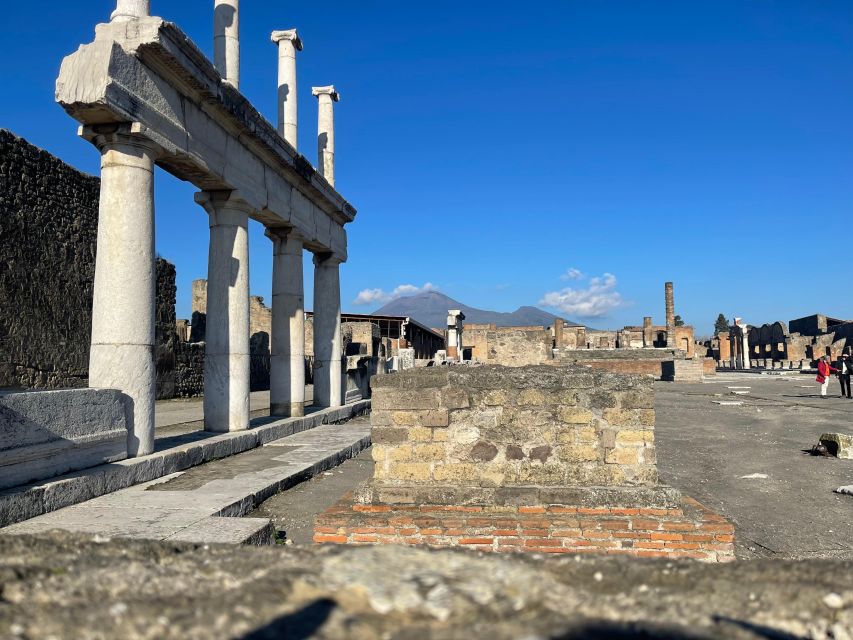 From Amalfi Coast : Pompeii Ruins Guided Tour Small Group - Archaeological Guide Expertise