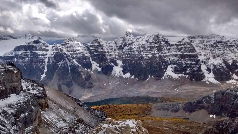 From Banff or Lake Louise: Moraine Lake & Larch Valley Hike - Exploring the Larch Valley