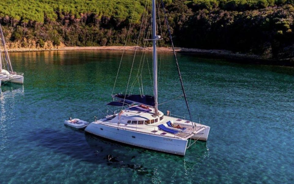 From Cannigione: Catamaran Tour Among the La Maddalena Islands - Sailing Through the Islands