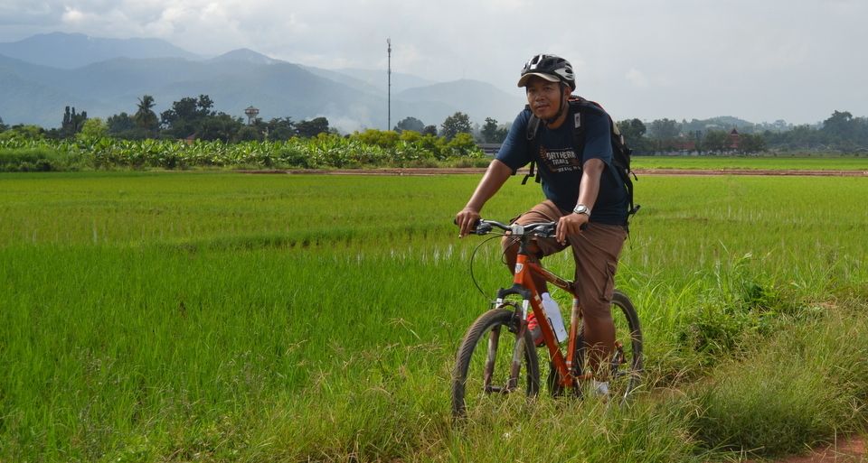 From Chiang Mai: Mae Taeng Valley and Waterfalls Cycle Tour - Bua Thong Waterfalls