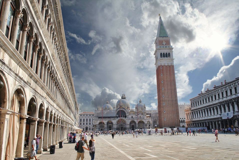 From Milan: Venice and Verona Full-Day Tour by Train - Exploring Venices Sights