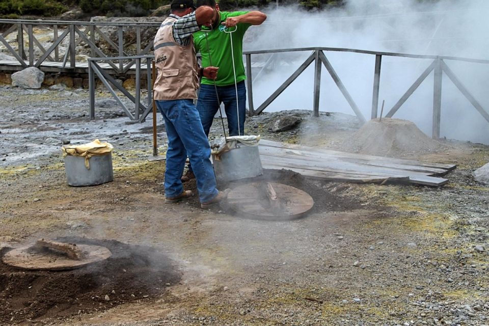 Furnas: Hot Springs Night Tour - Departure Details