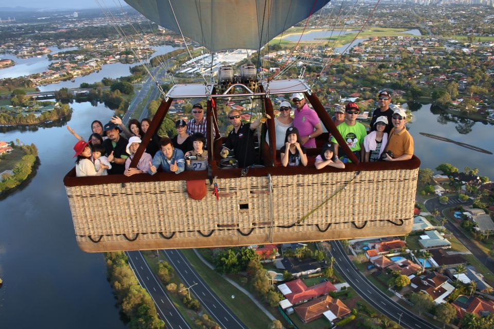 Gold Coast: Australian Sunrise 1-Hour Hot Air Balloon Flight - Experience Description