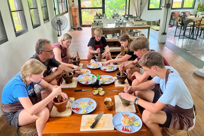 Half-Day Thai Cooking Class With Organic Ingredients - Dessert: Banana in Coconut Milk