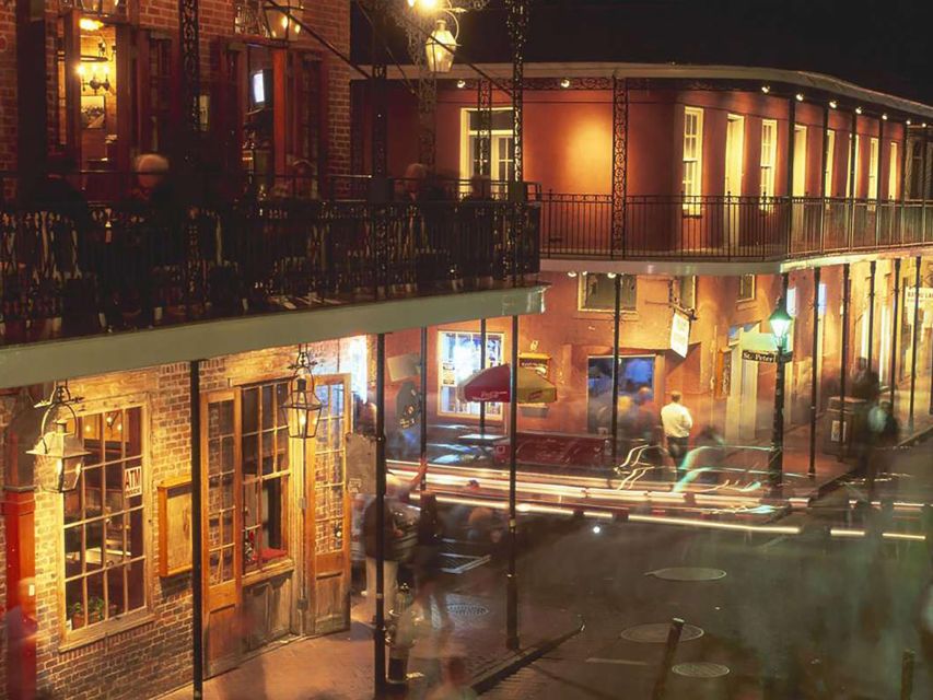 Haunted History: NOLA Ghost & Voodoo Trek - Captivating Voodoo Demonstrations