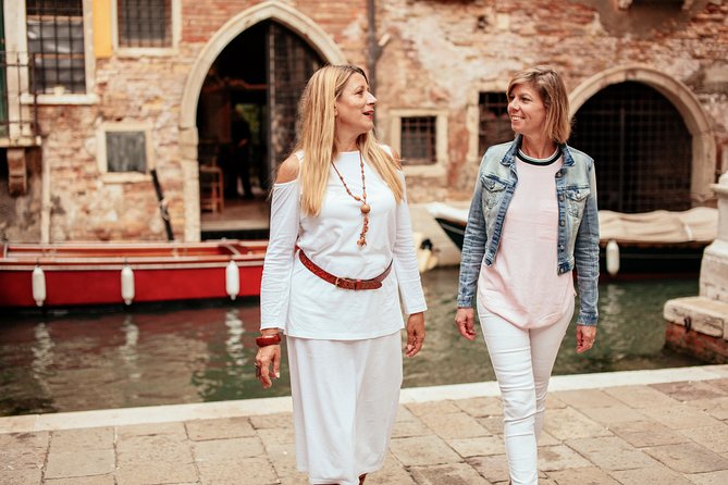 Highlights & Hidden Gems With Locals: Best of Venice Private Tour - Strolling Across Rialto Bridge
