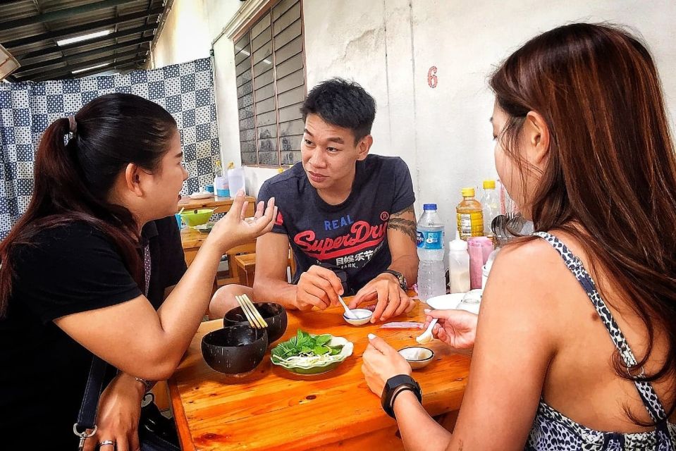 Hua Hin: Eat Like a Local Thai Food Tour - Traditional Thai Dining Experiences