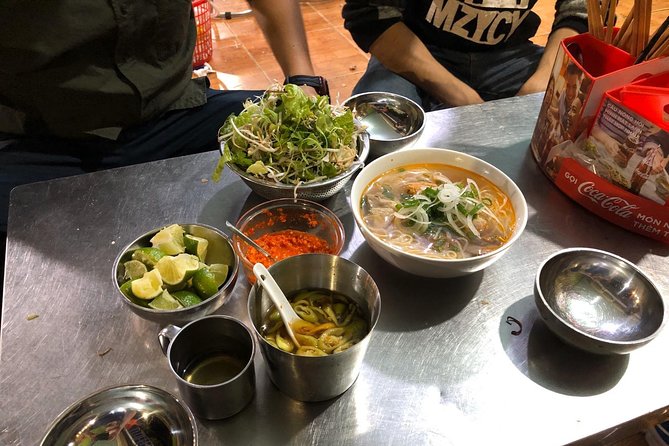 Hue Authentic Street Food Tour - Banh Canh Cua