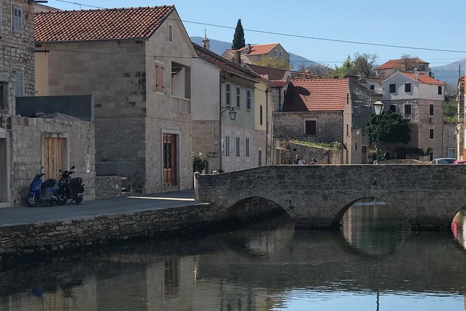 Hvar Wine Tasting Small Group Experience - Confirmation and Pick-up Details