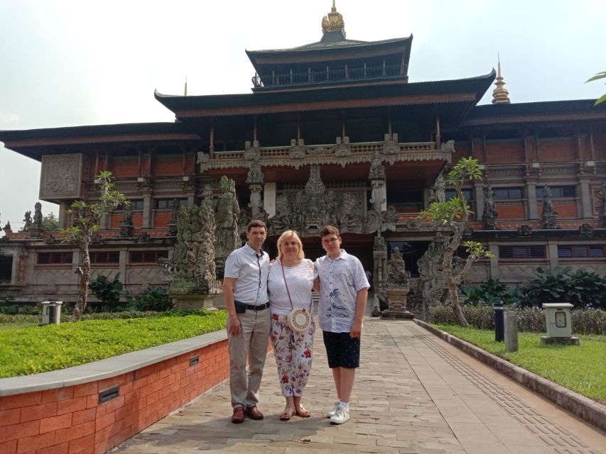 Indonesia Miniature in Park and Jakarta Highlights Tour - Marveling at the National Monument