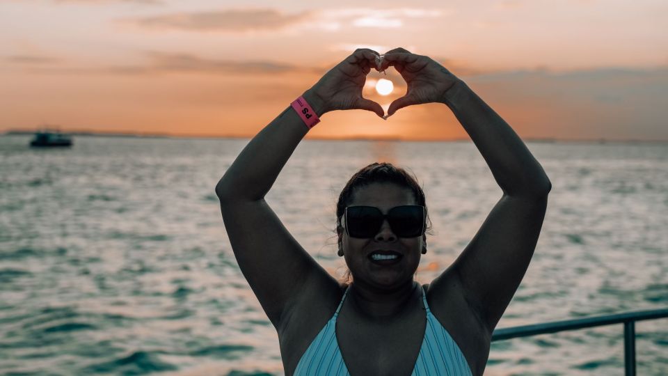 Isla Mujeres Sunset Catamaran With Pick-Up From Cancún - Sunset Cruise in the Caribbean