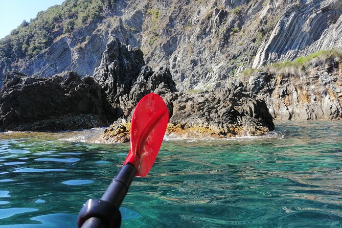 Kayak Tour From Monterosso to Vernazza - Included Amenities and Gear