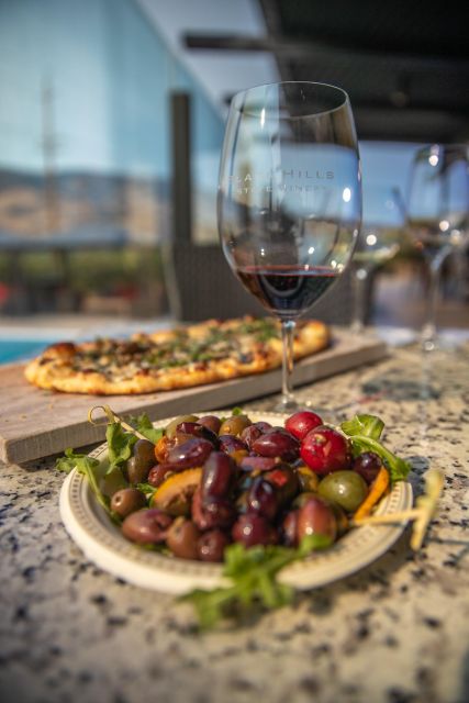 Kelowna: Sunset Sip Wine Tour - Dinner at Winery