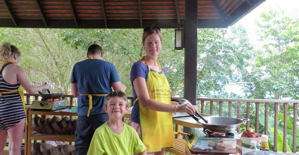 Koh Lanta: Lunch Course at Lanta Thai Cookery School - Key Points