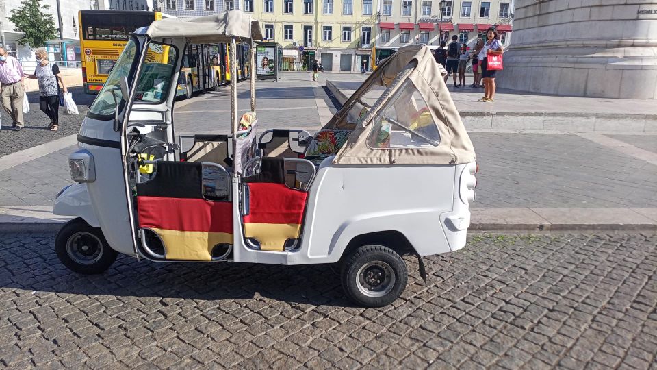 Lisbon: 1,5 Hours Historical Tuk Tour for Two Persons. - Tuk Tuk Tour