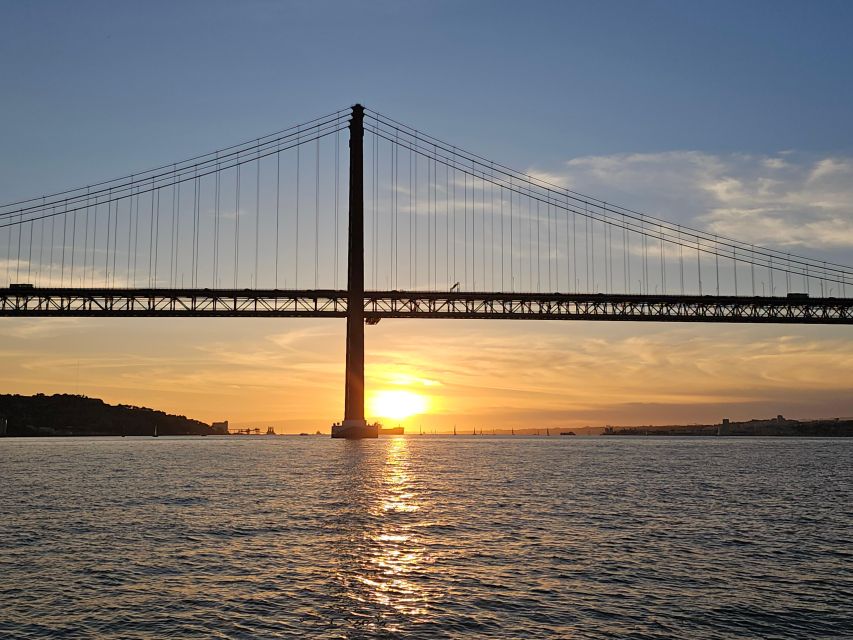 Lisbon: Private Relaxing 2-Hour Sunset Stroll - Highlights & Description