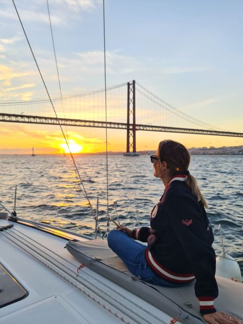 Lisbon: Private Sunset Cruise With Portuguese Wine - Wine and Pastries