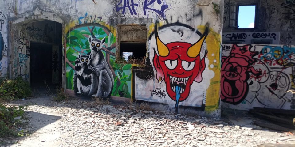 Lisbon: Private Tuk-Tuk Street Art Tour for 2,5 Hours - Convenient Booking and Payment