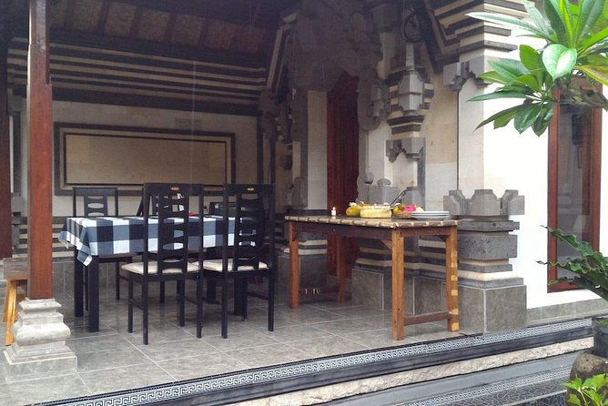 Local Market Tour and Traditional Balinese Cooking Class With a Family in Ubud - Vegetarian/Vegan Options