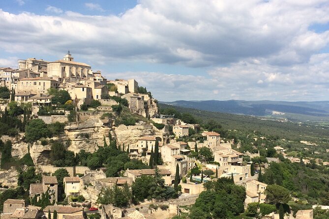 Luberon, Roussillon & Gordes Half-Day Tour From Avignon - Fontaine De Vaucluse