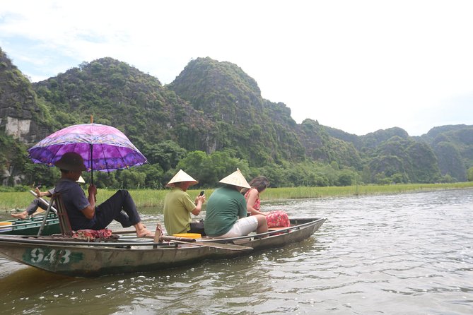 Luxury Limousine Small Group Tour to Tam Coc, Mua Cave, and Bich Dong - Luxury Limousine Transport