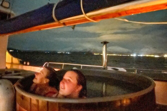 Luxury Northern Lights Cruise With Hot Tub and Dinner - Highlights
