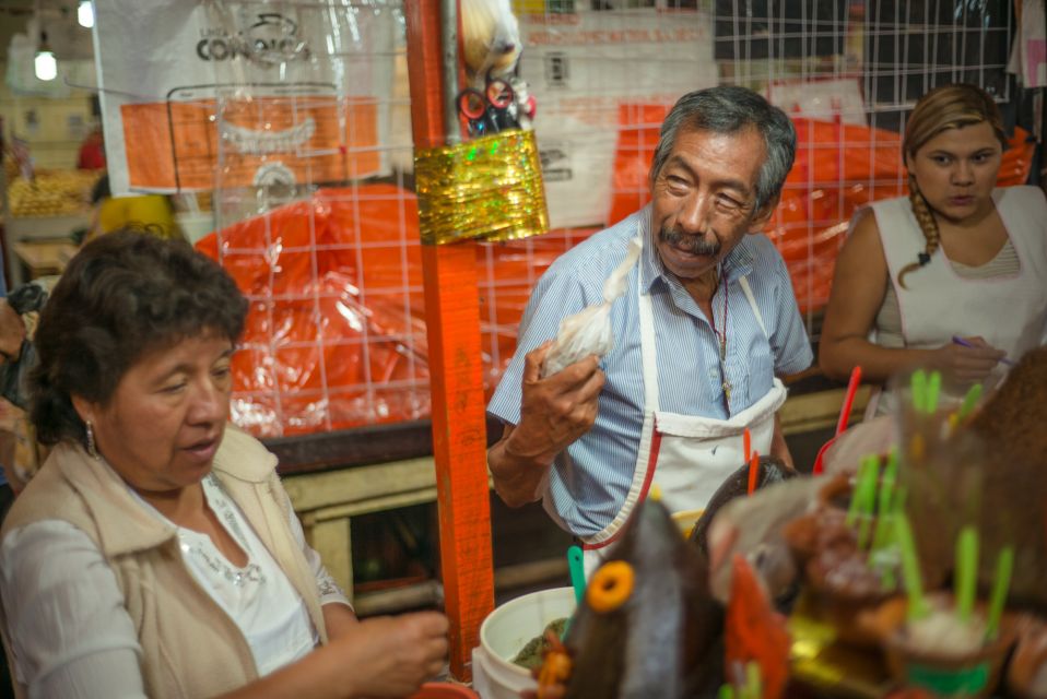 Mexico City: Market and Beyond Walking Tour With Tastings - Accessibility and Recommendations