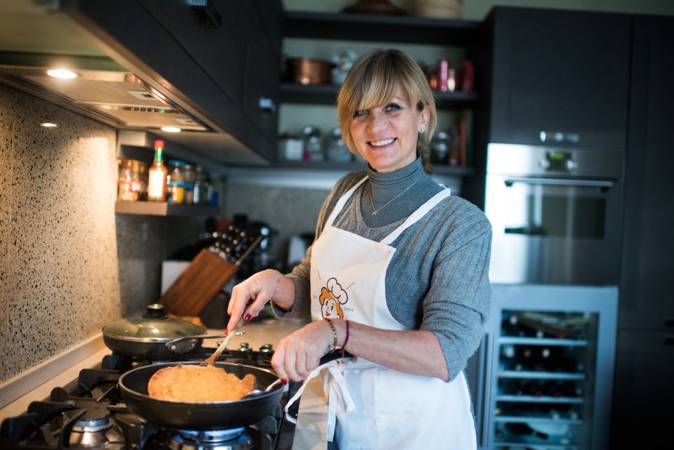 Milan: Market and Cooking Class at a Locals Home