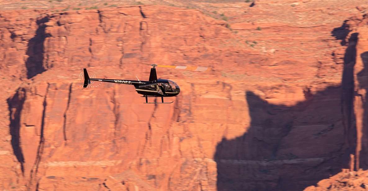 Moab: Island in the Sky of Canyonlands Helicopter Tour - Colorado River Winding Through Canyons