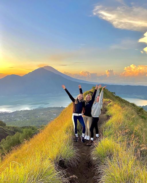 Mount Batur Hike & Natural Hot Spring - Visiting Coffee Plantation