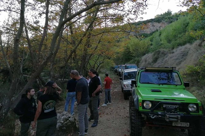 Off Road Experience Jeep Adventure Around Marathon Lake - Capturing the Moments