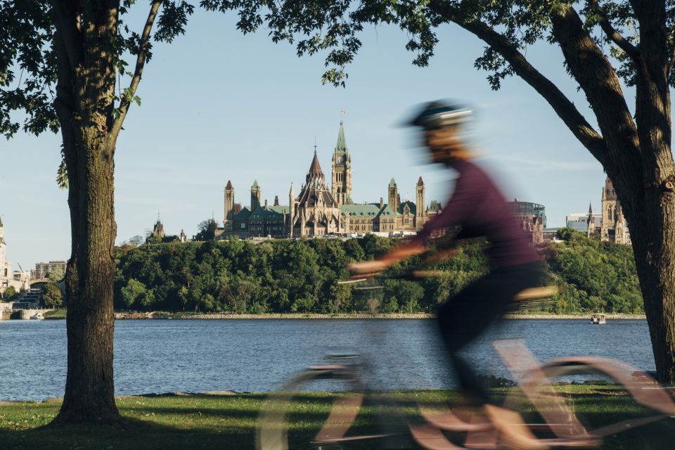 Ottawa: 4-Hour Bike Rental - Navigating the Pathway Network